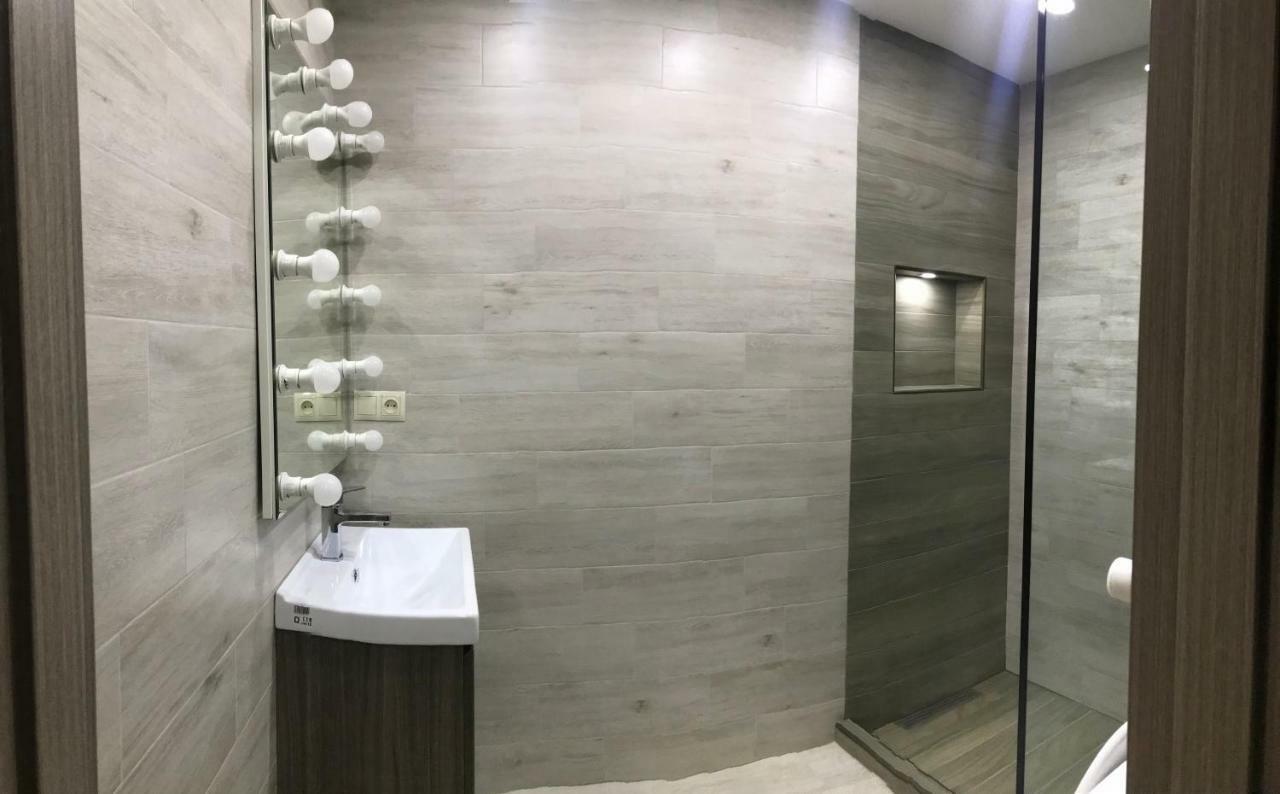 Luxury 4-Bedroom Apartment In The Center Tbilisi Exterior foto